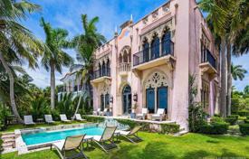 Комфортабельная вилла с садом, задним двором, бассейном, зоной отдыха, террасой и гаражом, Майами, США за 7 610 000 €