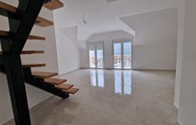 Новая двухуровневая квартира рядом с морем, Игало, Черногория за 192 000 €