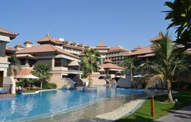 Просторные апартаменты с террасой и видом на море, Пальма Джумейра, Дубай, ОАЭ за 2 570 € в неделю