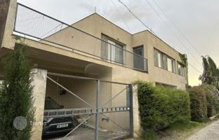 7-комнатный дом 355 м² в Сабуртало за $600 000