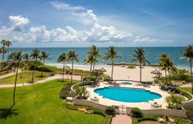 Изысканная пятикомнатная квартира с видом на океан в Фишер Айленд, Флорида, США за 6 049 000 €