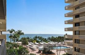 Трёхкомнатная квартира с видом на океан в резиденции на первой линии от пляжа, Бал Харбор, Флорида, США за $944 000