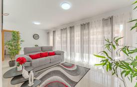 Двухкомнатная солнечная квартира в Лас Чафирас, Тенерифе, Испания за 207 000 €