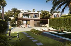 Новая элитная вилла с садом, бассейном и прямым выходом на пляж, Эстепона, Испания за 3 960 000 €