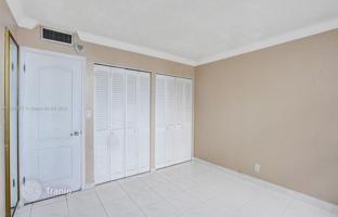 2-комнатная квартира в кондо 109 м² в Халландейл Бич за $369 000