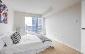 Квартира на Бэй-стрит, Олд Торонто, Торонто,  Онтарио,   Канада за C$867 000