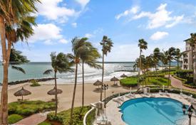Комфортабельные апартаменты с видом на океан в резиденции на первой линии от пляжа, Фишер-Айленд, Флорида, США за $2 695 000