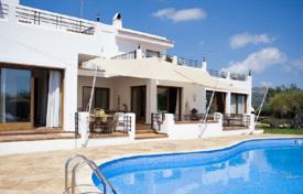 Просторная семейная вилла с садом и бассейном, Ибица, Испания за 8 200 € в неделю