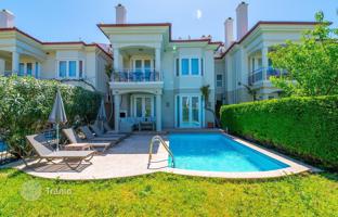 6-комнатная вилла 200 м² в Фетхие за 27 824 000 TRY