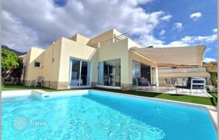 3-комнатная вилла 120 м² в Коста Адехе за 950 000 €