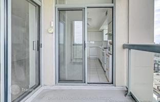 5-комнатная квартира в Норт-Йорке за C$1 125 000