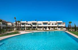 Апартаменты с садом в 200 метрах от пляжа, Торревьеха, Испания за 285 000 €