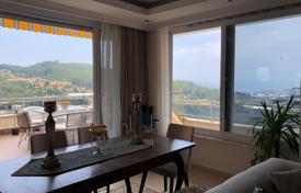 Квартира с двумя балконами на берегу моря, Каргыджак, Турция за $205 000
