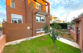 Просторная вилла с садом и гаражом в Каламате, Пелопоннес, Греция за 400 000 €
