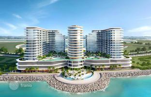 35 новых квартир в ЖК Trio Isle Queen B в Рас-эль-Хайме за От $503 000