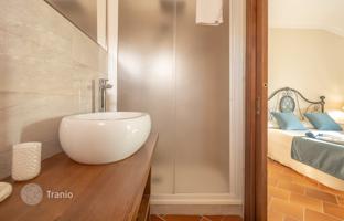 16-комнатное поместье 428 м² в Чивителла-ин-Валь-ди-Кьяна за 1 490 000 €
