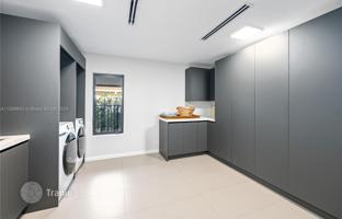 5-комнатный дом 687 м² в Майами-Лейкс за $4 000 000