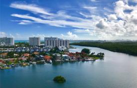 Современные апартаменты с видом на океан в резиденции на первой линии от пляжа, Санни Айлс Бич, Флорида, США за $1 560 000
