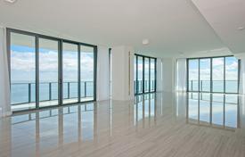Апартаменты с большой террасой 195 м² и видом на океан в жилом комплексе с конференц-залом и бассейном, Санни Айлс Бич. Цена по запросу