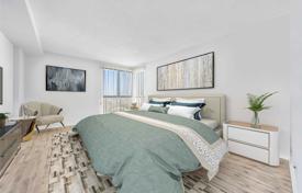 2-комнатная квартира в Норт-Йорке, Канада за C$1 098 000