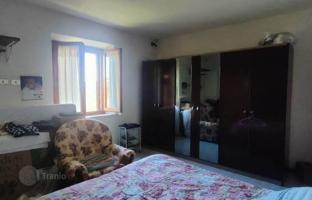 3-комнатная вилла 400 м² в Ашиано за 1 350 000 €