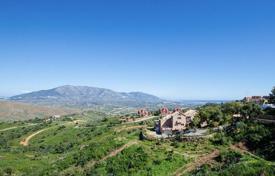 Просторный участок с видом на море и горы, Ла-Кала‑де-Михас, Испания за 232 000 €