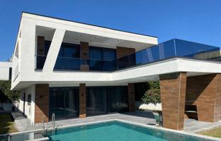 5-комнатная вилла 250 м² в Чамьюве за 41 646 000 TRY