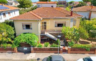 5-комнатная вилла 305 м² в Ливорно за 500 000 €