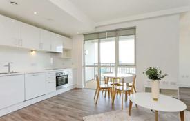 Трехкомнатные апартаменты в новой резиденции с садом и тренажерным залом, Лондон, Великобритания за 660 000 €