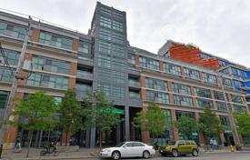 Квартира на Куин-стрит-Запад, Олд Торонто, Торонто,  Онтарио,   Канада за C$773 000