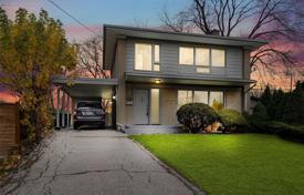 Дом в городе в Этобико, Торонто, Онтарио,  Канада за C$1 458 000