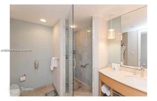 2-комнатная квартира в кондо 139 м² в Коллинз-авеню за $1 040 000