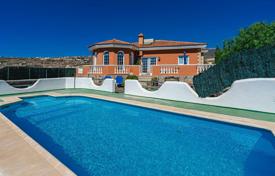 Вилла в канарском стиле с бассейном, садом и видом на море, Сан Мигель, Тенерифе, Испания за 685 000 €