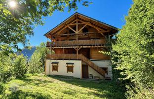 7-комнатная квартира в Сен-Сорлен-д'Арв за 580 000 €