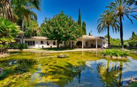 Вилла с бассейном, садом и живописным видом, Марбелья, Испания за 2 950 000 €