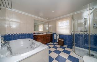 3-комнатный коттедж 220 м² в Каштру-Марине за 508 000 €