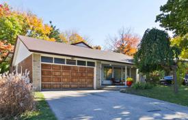 Дом в городе в Этобико, Торонто, Онтарио,  Канада за C$1 723 000