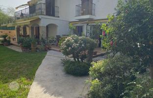 4-комнатная вилла 360 м² в Ориуэла Коста за 735 000 €
