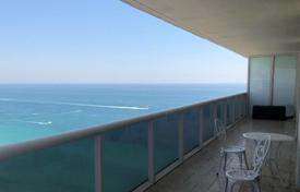Трёхкомнатная квартира с видом на океан в резиденции на первой линии от пляжа, Халландейл Бич, Флорида, США за $764 000