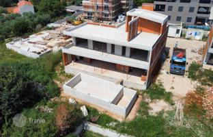 5-комнатный дом 306 м² в Порече за 1 445 000 €