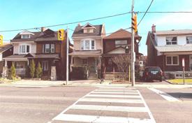 Дом в городе на улице Дафферин, Торонто, Онтарио,  Канада за C$1 173 000
