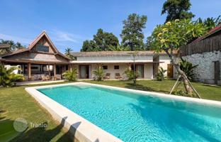 3-комнатная вилла 300 м² в Табанане за $550 000