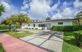 Дом в городе в Майами-Бич, США за $4 400 000