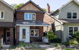 Дом в городе в Олд Торонто, Торонто, Онтарио,  Канада за C$1 454 000