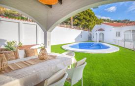 Вилла недалеко от пляжа, с бассейном и парковочным местом, Кальп, Испания за 689 000 €