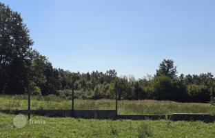 Земельный участок 5 895 м² в Барбане за 208 000 €