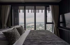 Квартира в Пхра Кханонге, Бангкок, Таиланд за $188 000