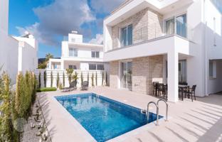 1 новая вилла в ЖК в Пейе за От 520 000 €