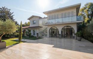 Земельный участок 195 м² в Пьетрасанте за 800 000 €