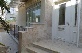 Коттедж с террасой и патио на тихой улице, Нетания, Израиль за $945 000